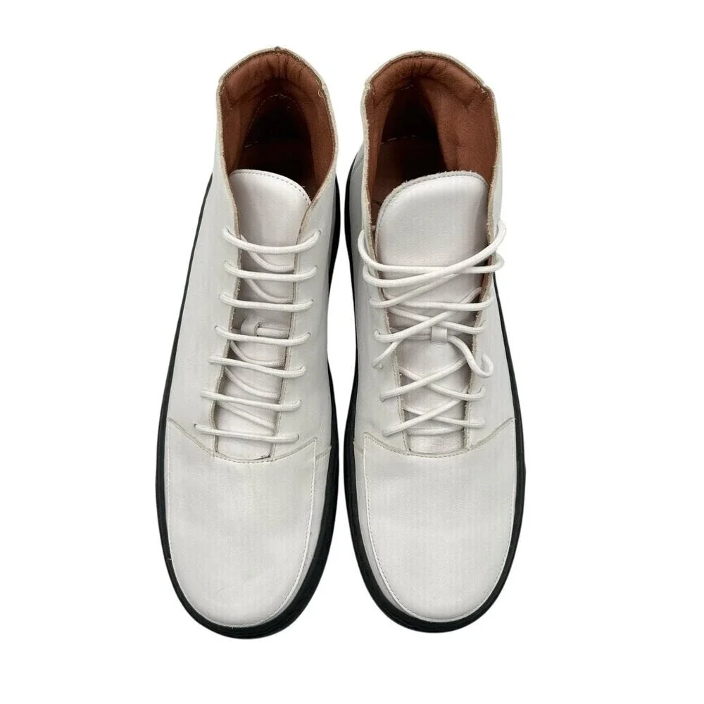 Rodd & Gunn White Leather High Top Sneakers with Black Vibram Soles Size EU 41